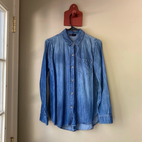 Lucky Brand Medium Wash Denim Button Down Collared Shirt S - Picture 2 of 5